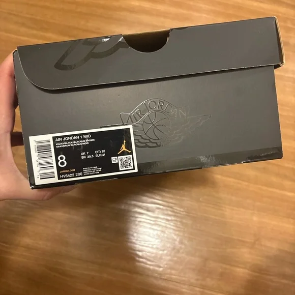 Jordan 1 Mid Khaki Sneakers